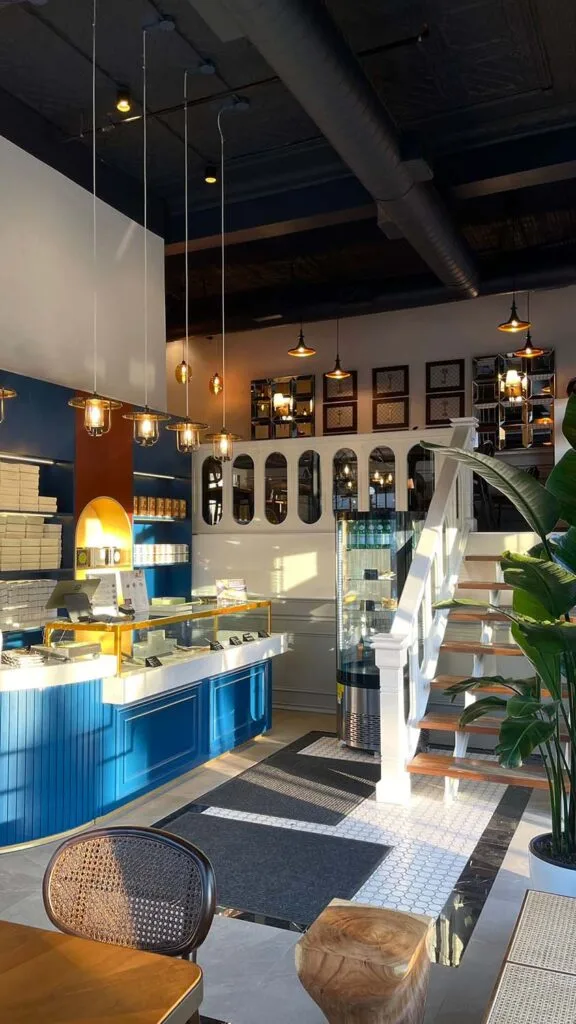 Lio loqum In Torento - Derun architecture and interior design - commercial and hospitality design - cafe design - Turkey and UAE