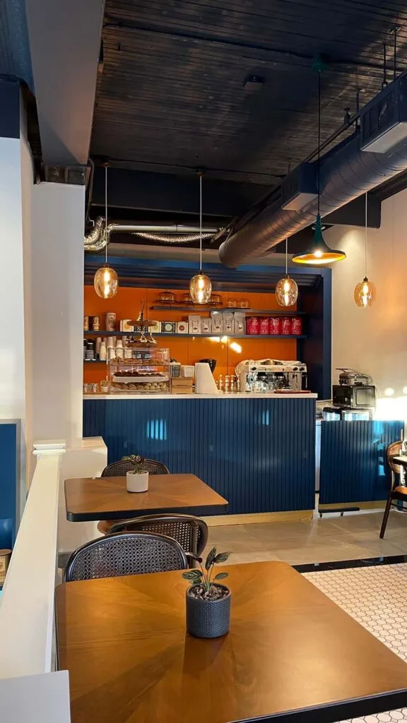 Lio logum In Torento - Derun architecture and interior design - commercial and hospitality design - cafe design - Turkey and UAE